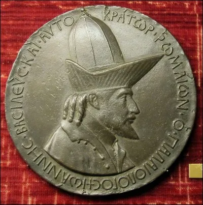 L'Empereur Jean VIII a :