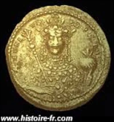 Fille de CONSTANTIN VIII , nièce de BASILE II, j'ai épousé trois empereurs .