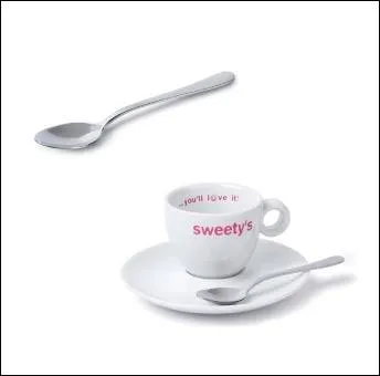 Pour remuer son caf, son th ou son chocolat, on utilise une petite...