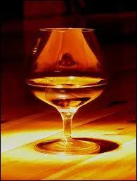 Pour finir, nous allons boire une petite liqueur  base d'orange amre cre en 1849  Angers :