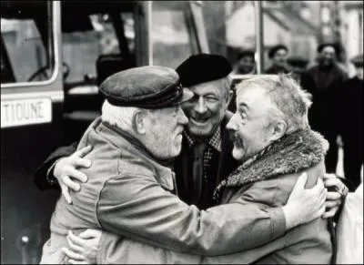 Grace  cette photo, vous aurez le titre d'une chanson de Jacques Brel.