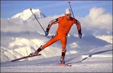 Pour faire du ski de fond, on utilise des skis...