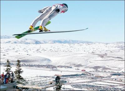 Pour les concours de saut  ski, il existe differents tremplins. Le tremplin le plsu lev a une hauteur de...