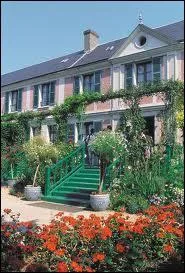 Sur quelles traces de peintre connu se retrouve-t-on en visitant le jardin de Giverny dans l'Eure ?