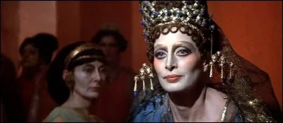 Quel est le prénom de cette impératrice qui fut Basileus et Autocrator des Romains ?