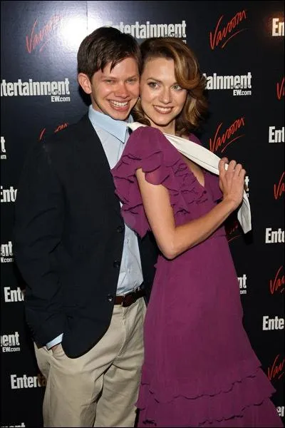 Avec qui va-t-il avoir une longue relation ?