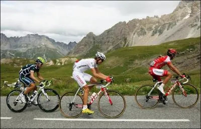 Quel est ce grand espoir de l'quipe Cofidis qui porta longtemps le maillot blanc lors du dernier Tour de France ?