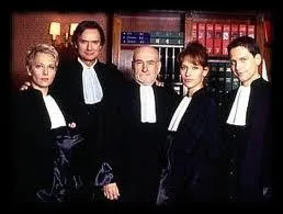 Sur quelle chane est diffuse la srie 'Avocats et associs' ?