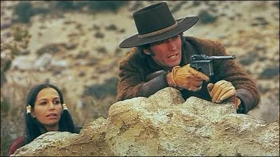 Dans Joe Kidd, de John Sturges, par qui est embauch Joe Kidd (Clint Eastwood) ?