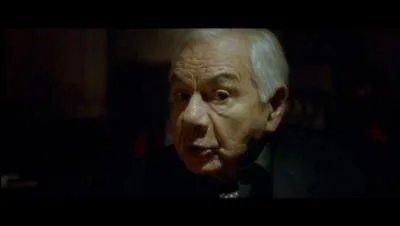 Dans Bienvenue chez les Ch'tis, il est...