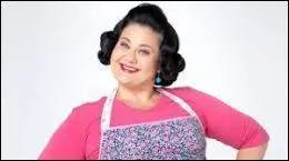 Qui s'occupe de la cuisine et du mnage dans la maison de Violetta ?