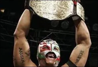 Le 20 juin, Rey Mysterio remporte le titre face  :