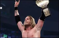 Le 19 dcembre, Edge rcupre le titre dans un TLC Match. Combien y a-t-il de participants ?