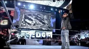 Le 15 avril, Edge prend sa retraite des rings  cause d'une blessure au cou. Quel record tablit-il ?