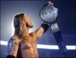 Le 16 dcembre, Edge reprend le World Heavyweight Championship face  :