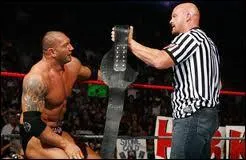 Le 26 octobre, Batista bat Chris Jericho dans un match arbitr par :