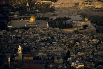 Prise en Isral, cette photo reprsente non seulement l'esplanade des mosques mais aussi...