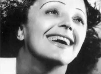 Édith Piaf était la merveilleuse créatrice de ''La VIE en rose´'' ... Qui n'a PAS chanté cette chanson ?