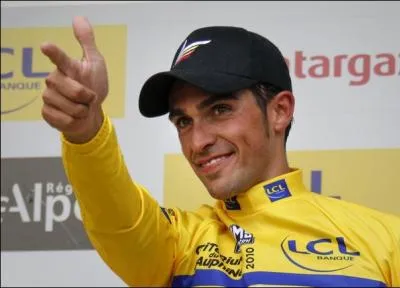 Le maillot Jaune a fini sur ses paules en 2007 pour la 1re fois . .