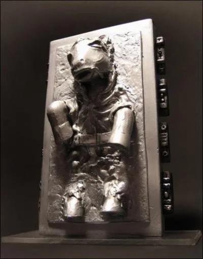 Et en fin pour finir avec Star Wars, ce petit poney a subi le mme sort que...