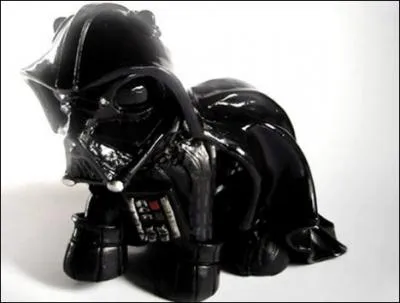 Un petit tour dans l'univers Star Wars, ce petit poney a t transform en...