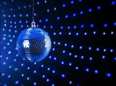 Grace  cette image, vous aurez le titre d'unfilm de Fabien Onteniente avec Franck Dubosc et Samuel Le Bihan.