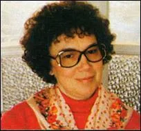 Cette romancire dcde rcemment est l'auteur de nombreux romans se droulant dans le Nord , tel que ' La poussire des corons ' :