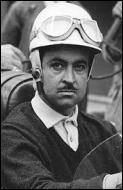 Il a été le premier Français de l'histoire de la Formule 1 à gagner un Grand Prix (Grand Prix de Monaco le 22 mai 1955, au volant de sa Ferrari 625).