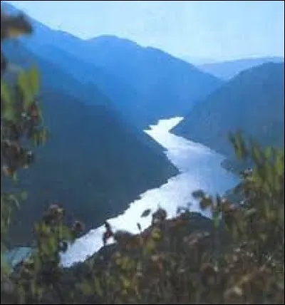 Sur quel cours d'eau me suis-je fourvoyé (volontairement) ?