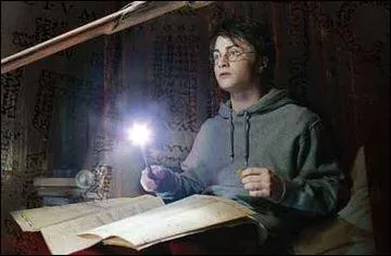 Quel sortilge est utilis pour allumer le bout de sa baguette ?