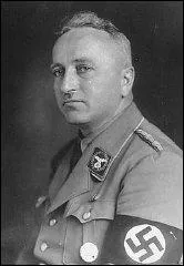 J'ai t nomm  l'Etat-major du NSDAP ; je suis ?