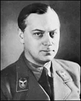 J'tais le 'philosophe' nazi ; je suis ?