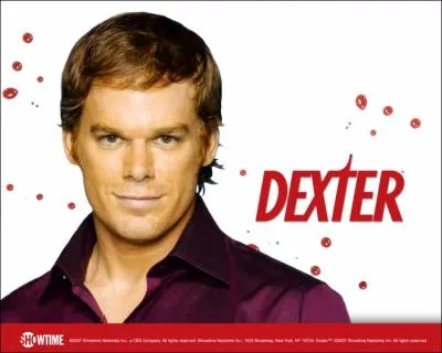 Dexter est serial killer. Quel est son deuxime mtier ?