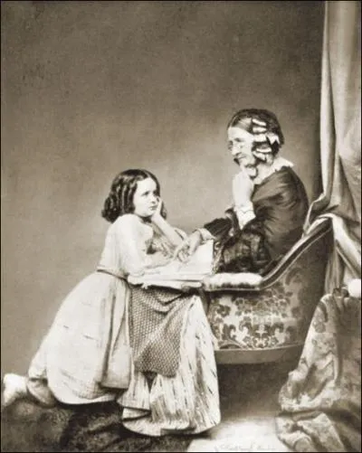 Grand-mre se rappelle de toute son enfance.