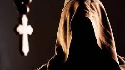 Par quelle société secrète composée de membres influents ultra-royalistes et ultra-catholiques ce groupe parlementaire était-il noyauté ?