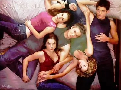 Quel est le triangle amoureux dans la saison 1 ?