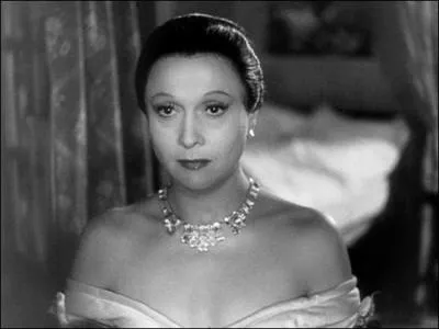 Comment se prnomme Arletty dans ce film ?