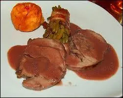 Ce gibier vous est propos, c'est un civet de sanglier 'sauce grand Veneur', quel ingrdient est indispensable pour lier cette sauce ?