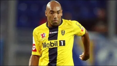 Footballeur globe trotteur 12 clubs depuis 1997, il s'agit de Stphane ... .