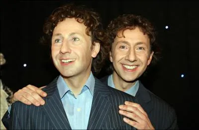 Et voici le fou du Roi, il s'agit de Stphane ... .