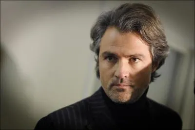 Le mdecin des stars, il s'agit de Stphane ... .