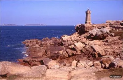 Quel est cet endroit situ au nord de la Bretagne ?