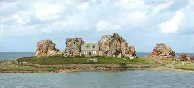 O se situe cette drle de maison ?