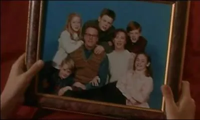 Dans quelle ville vit la famille McCallister ?