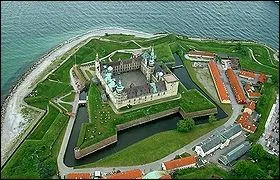 Quel priple, nous voil au Danemark, plus prcisment au chateau de Kronborg prs de la ville d'Elseneur. Ce chateau a t le cadre d'une tragdie de William Shakespeare, laquelle ?
