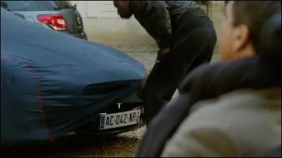 Quelle est la marque de la voiture de Philippe ?