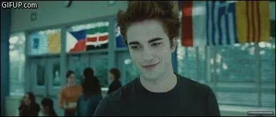 Pourquoi Edward sourit-il quand il rentre dans la caftria du lyce ?