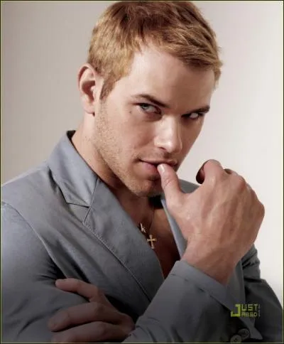 Qui joue Emmett Cullen ?