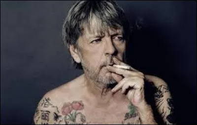 ''J'm'appelle ----------- et j'ai quinze ans / J'vis chez mes vieux à la Courneuve / J'ai mon CAP d'délinquant / J'suis pas un nul, j'ai fait mes preuves''