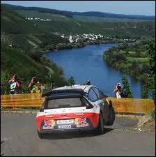 Quel rallye sur asphalte a-t-il remport 8 fois ?